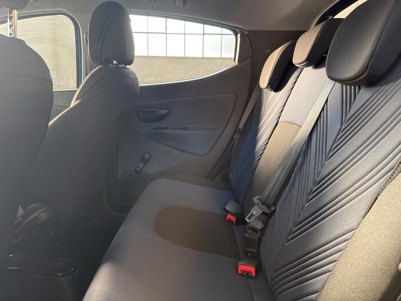 Lancia Ypsilon 1.0 FireFly 5 porte S&S Hybrid Gold