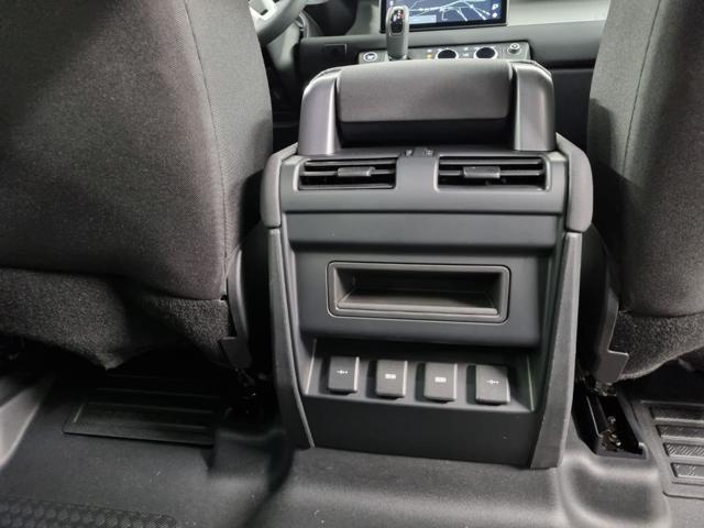 LAND ROVER Defender 110 2.0 SD4 AWD Auto S