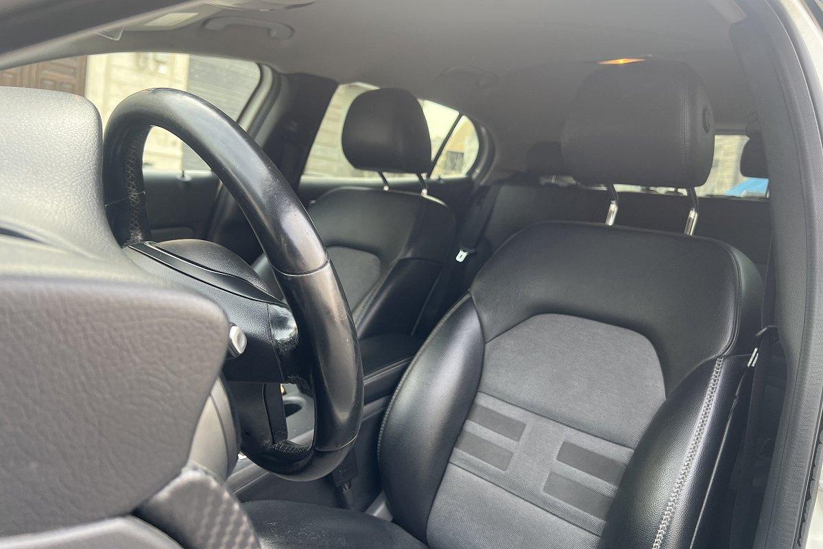 MERCEDES GLA 180 CDI Premium