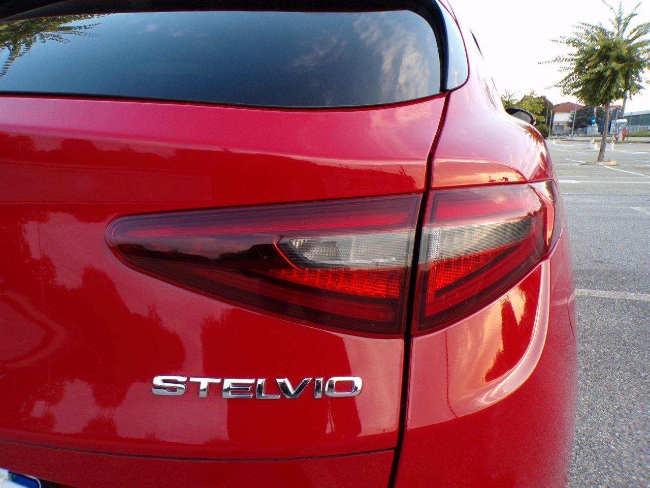 Alfa Romeo Stelvio 2.2 t Business rwd 160cv auto my19