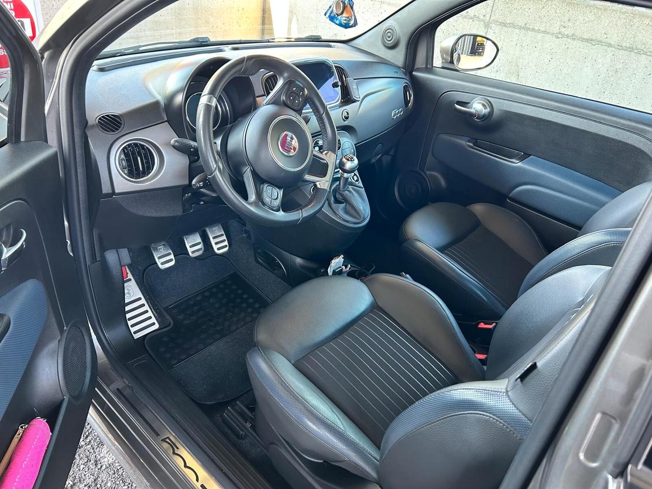 Fiat 500 1.0 Hybrid Rockstar