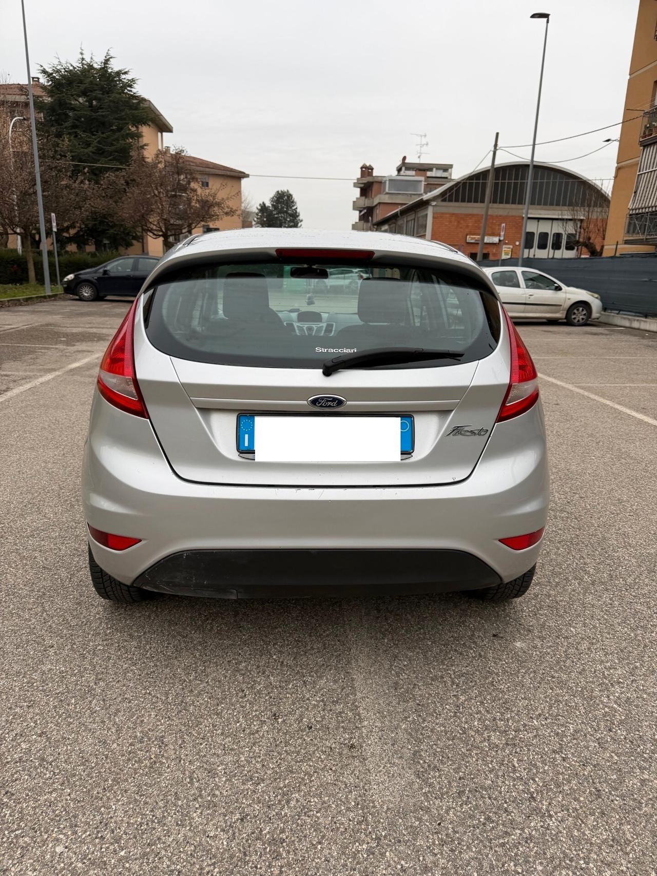 Ford Fiesta 1.4 Gpl - NEOPATENTATI - 12 MESI DI GARANZIA -
