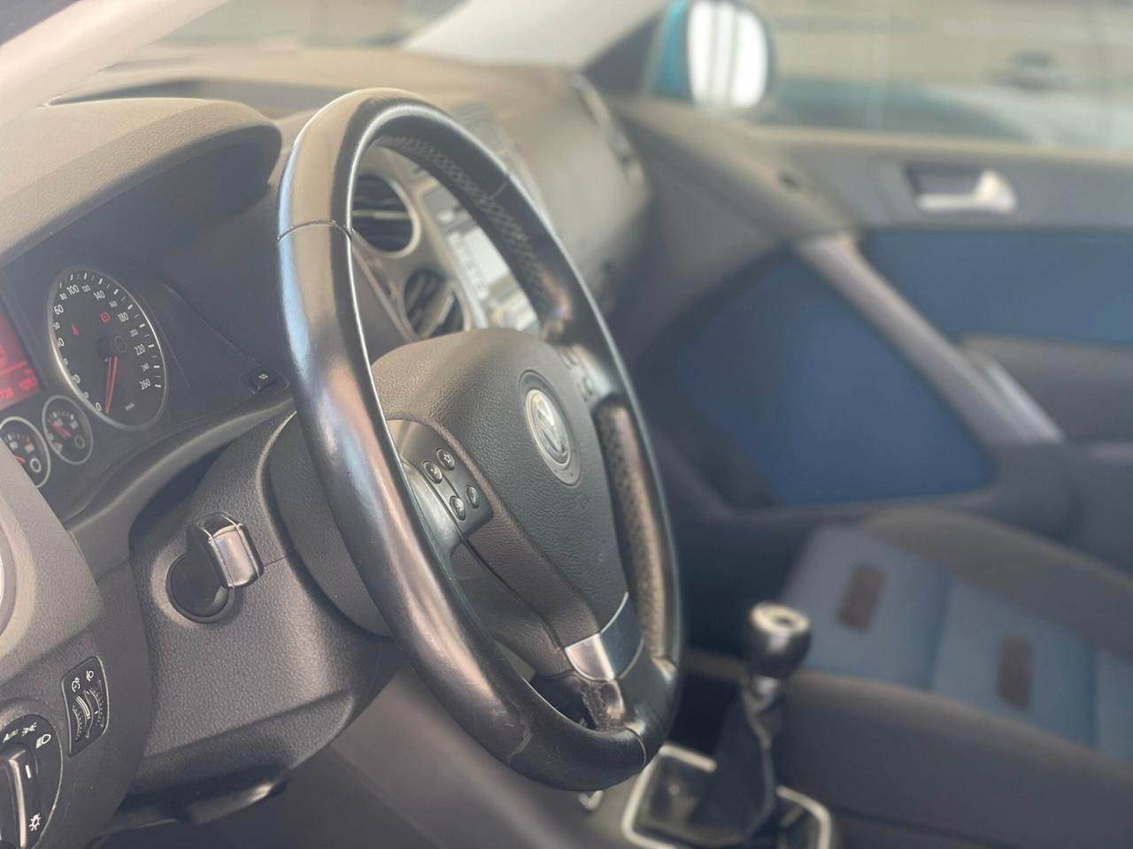 Volkswagen Tiguan 2.0 16V TDI DPF Sport & Style (18°)