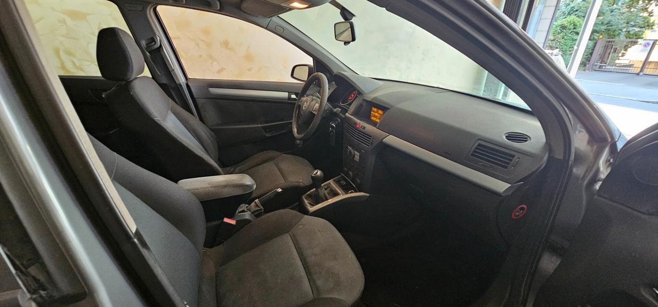 Opel Astra 1.4 16V Twinport Station Wagon Cosmo