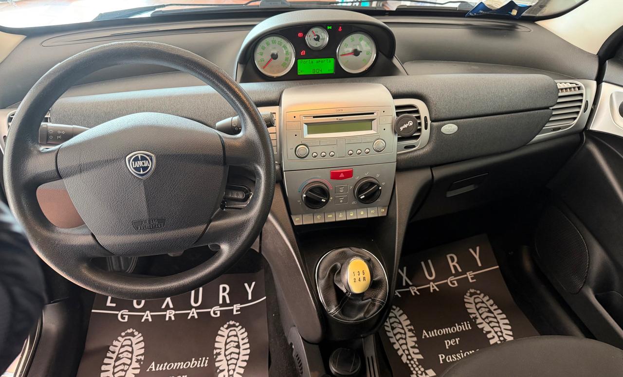 Lancia Ypsilon 3 Porte Ypsilon 1.3 mjt 16v Unyca