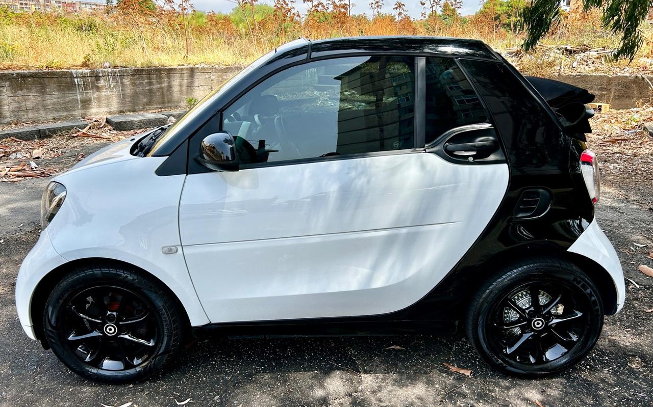 Smart ForTwo cabrio 70 1.0 Passion
