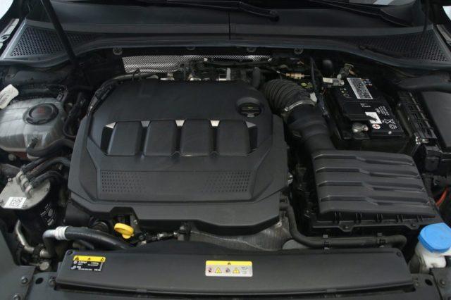 VOLKSWAGEN Passat Variant 2.0 TDI SCR EVO DSG Business