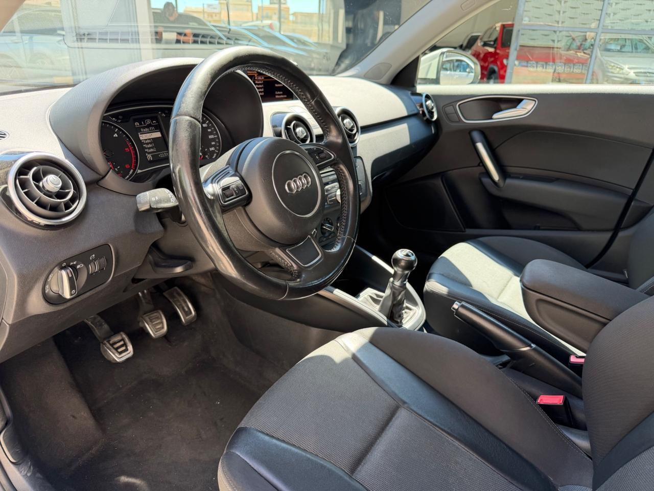 Audi A1 SPB 1.6 TDI S line edition LED 2013