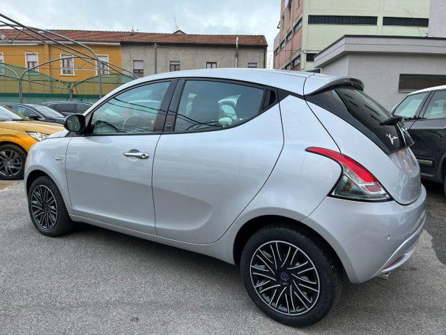 LANCIA Ypsilon 1.0 FireFly 5 porte S&S Hybrid Ecochic Gold