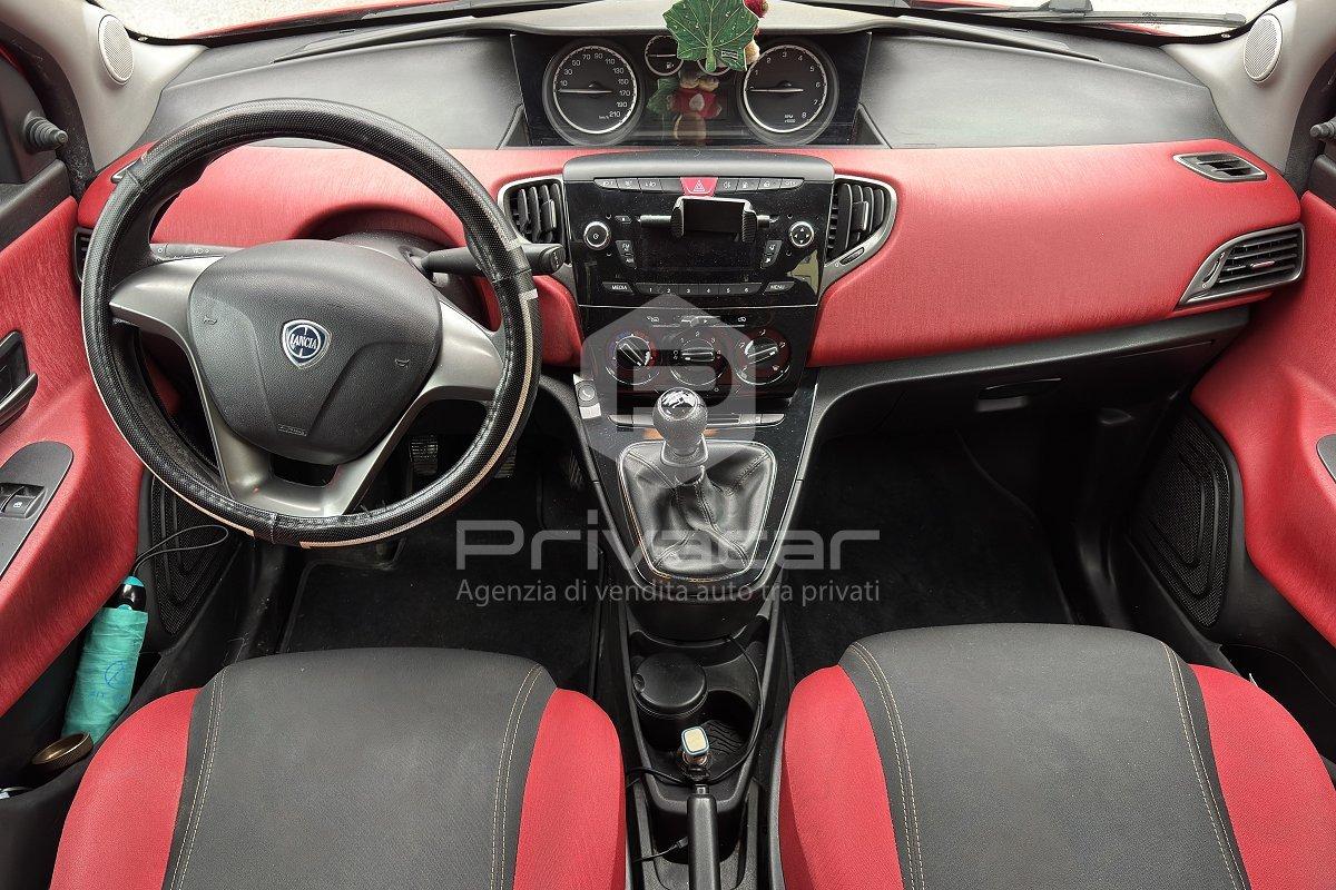 LANCIA Ypsilon 1.2 69 CV 5 porte GPL Ecochic Gold