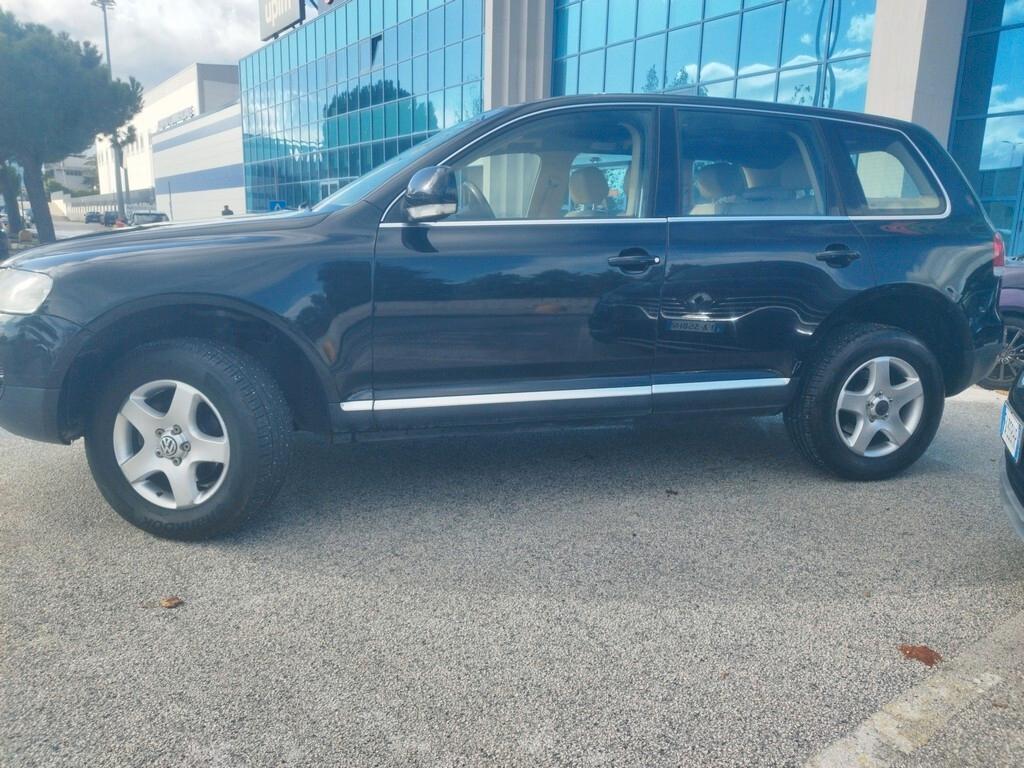 Volkswagen Touareg 2.5 R5 TDI con cambio manuale e ridotte - iscritto ASI