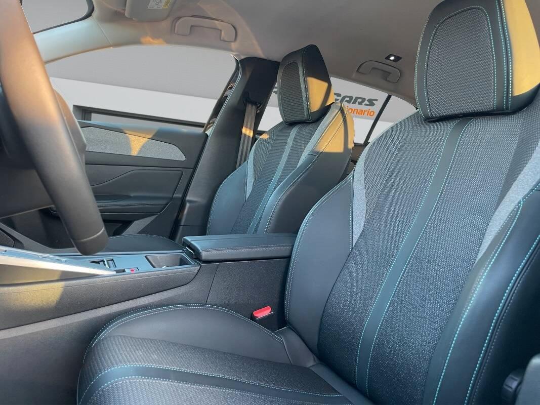 Peugeot 408 1.2 puretech Allure 145cv AUTOMATICA TELECAM 360