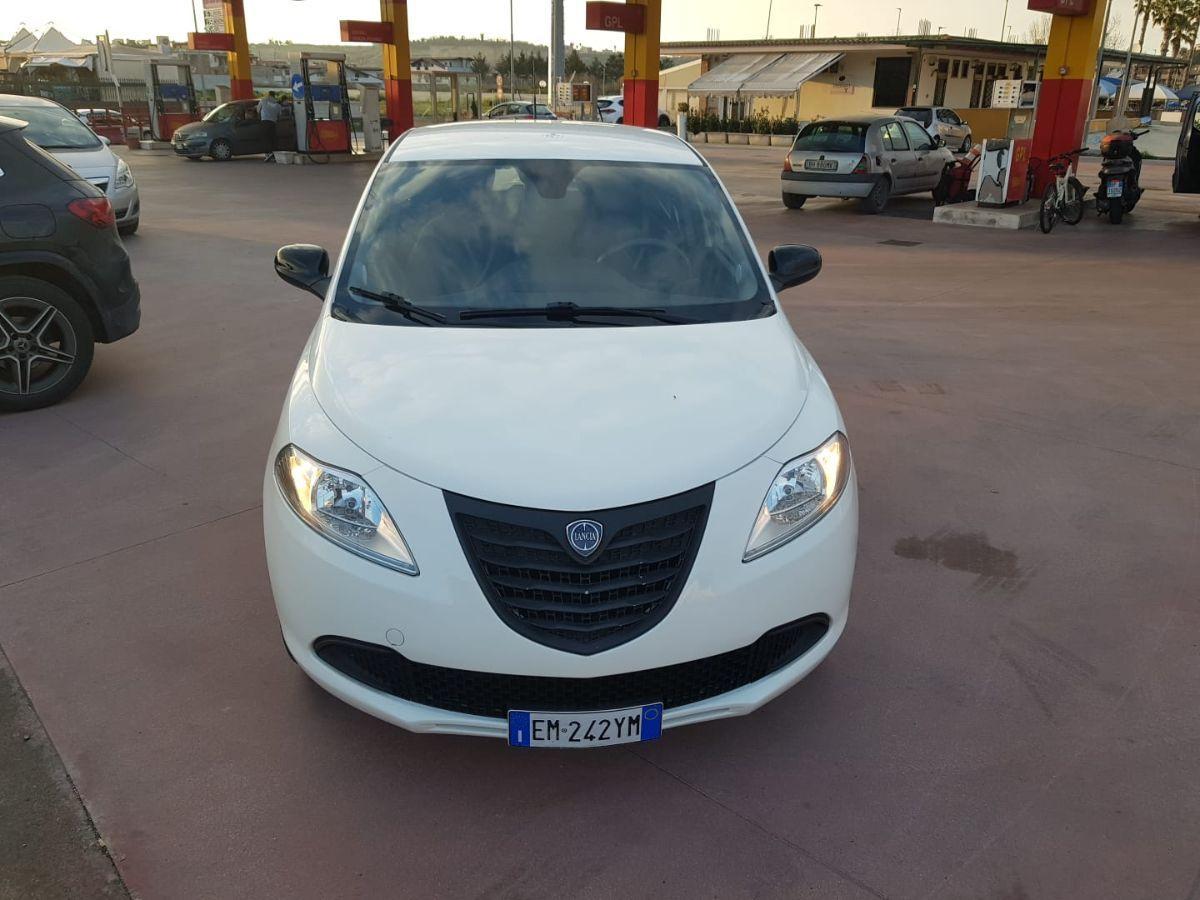 LANCIA - Ypsilon - 1.2 69 CV 5 porte GPL Ecochic Gold