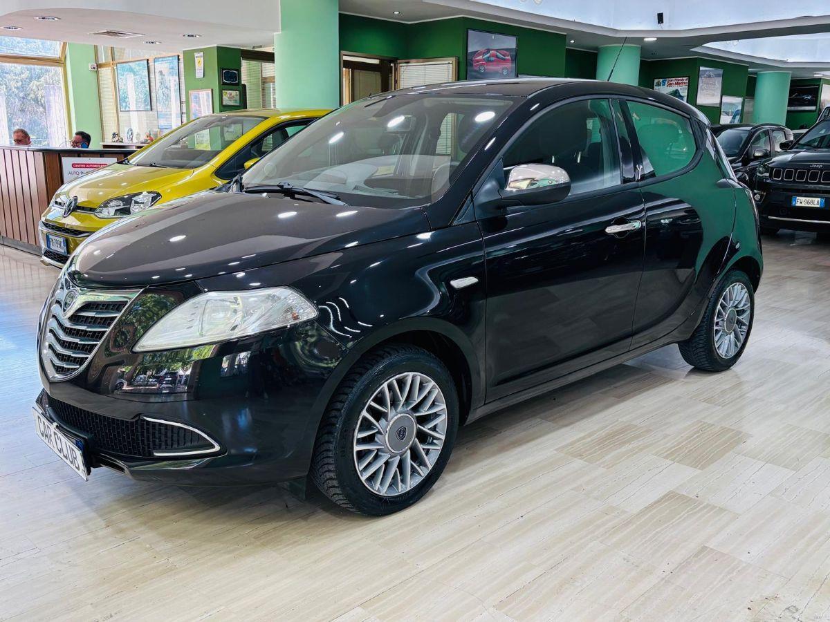 Lancia Ypsilon 1.2 70cv 5 porte Gold Neop.Ok
