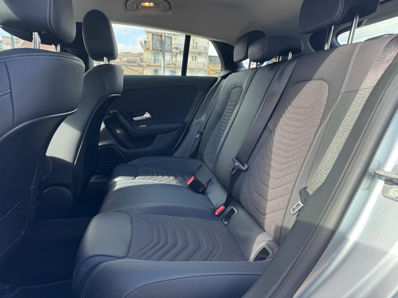 MERCEDES CLA 180D SHOOTING BRAKE ADVANCED PLUS FULL IVA ESPOSTA