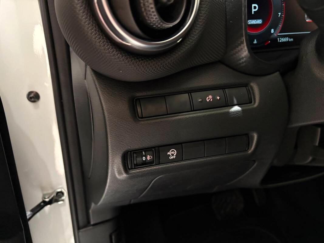 Nissan Juke 1.0 dig-t N-Connecta 114cv dct