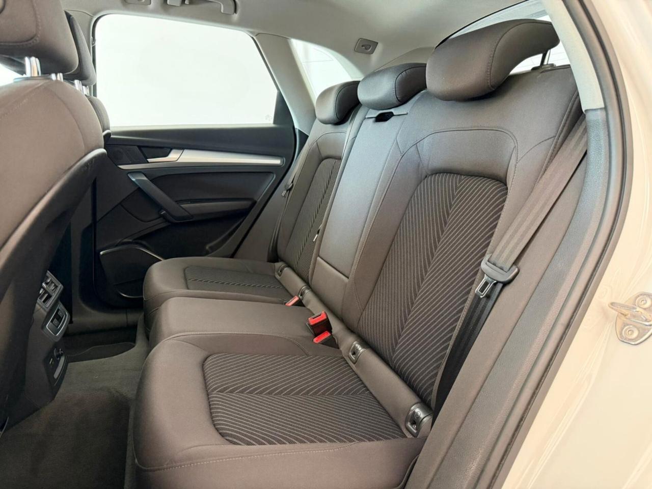 ---PROMO--- Audi Q5 SUV 35 TDI BUSINESS ADVANCED S TRONIC
