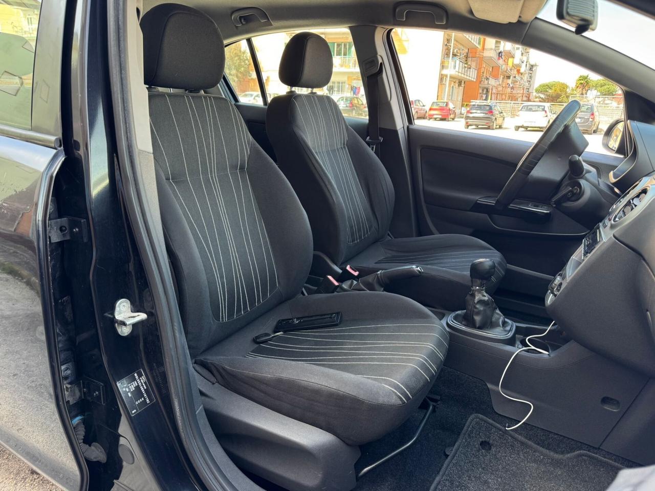 Opel Corsa Restayling 1.2benz 5 porte Full Perfett