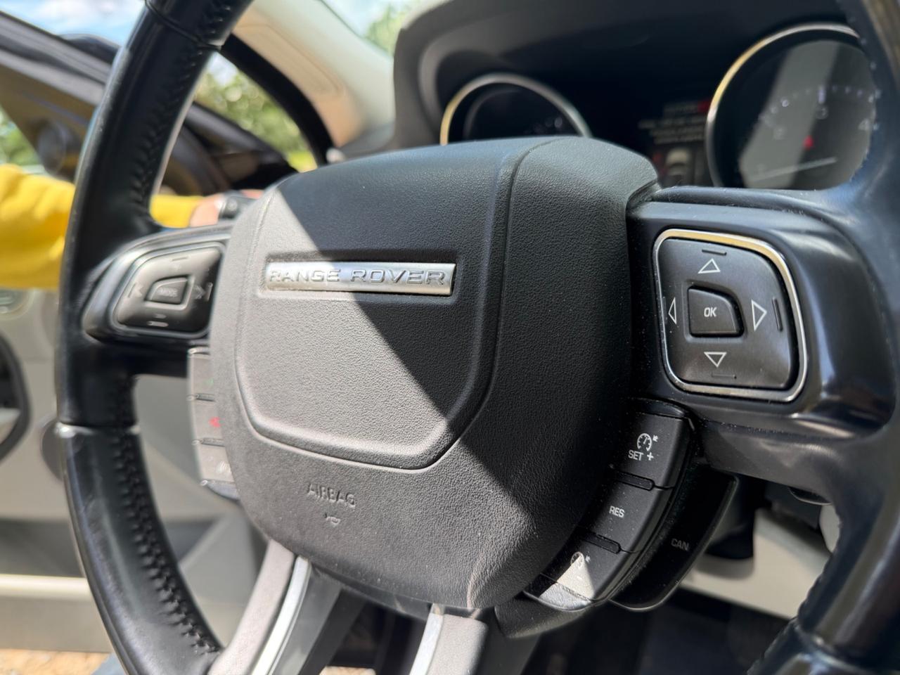 Land Rover RR Evoque 2.2 TD4 5p. Prestige