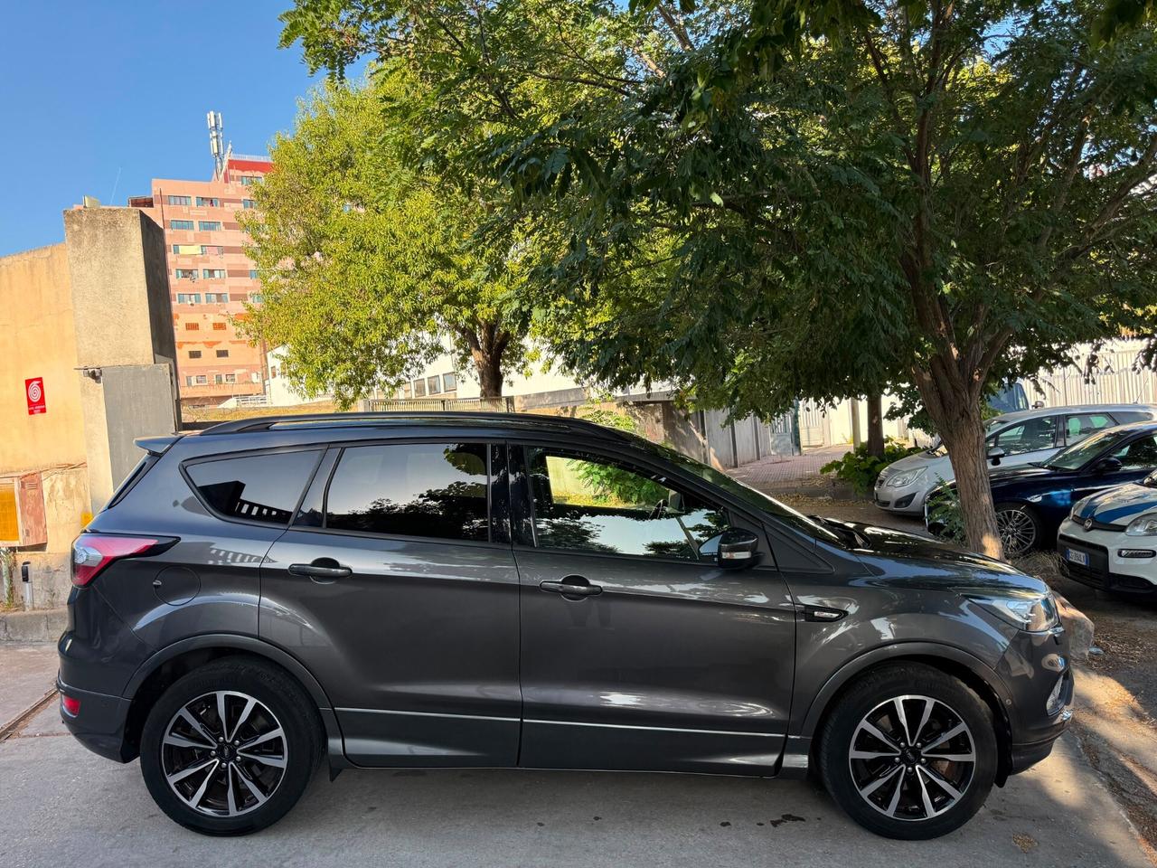 Ford Kuga 1.5 TDCI ST LINE