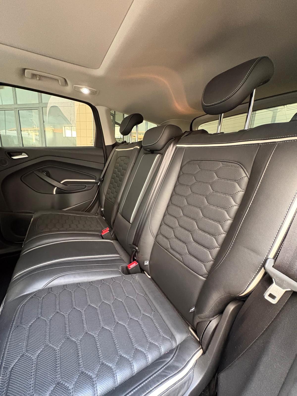 Ford Kuga 2.0 TDCI 180 CV S&S 4WD Powershift Vignale 2017