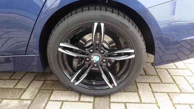 BMW 320 d xDrive Touring Business Advantage