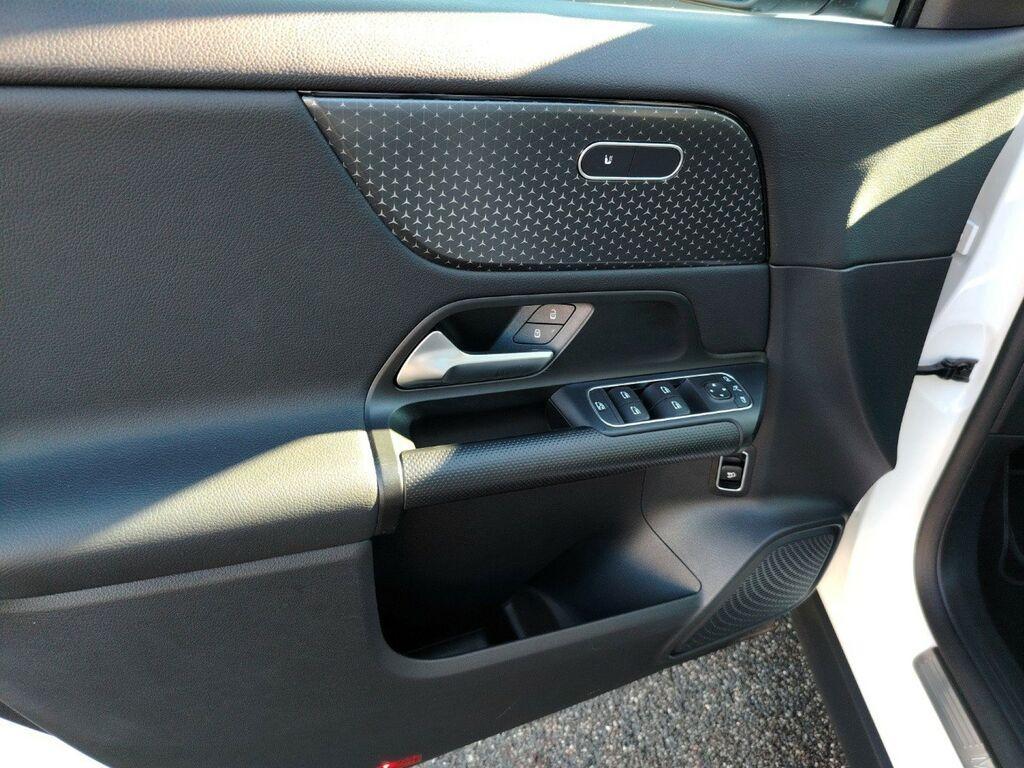 Mercedes GLA 180 180 D Advanced 8G-DCT