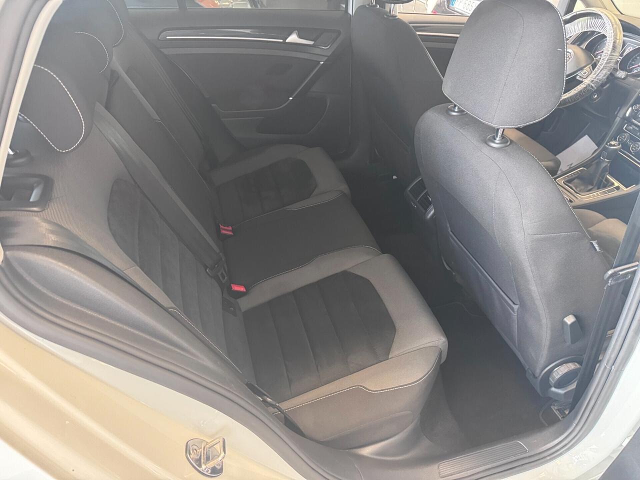 Volkswagen Golf 2.0 TDI 5p. 4MOTION Highline BlueMotion Technology