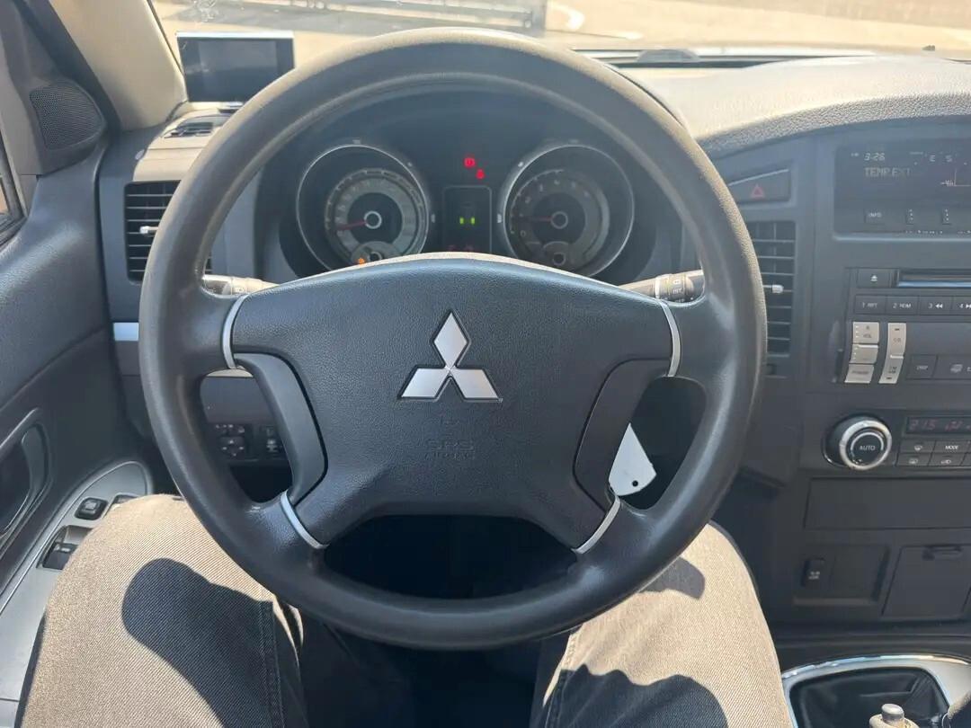 Mitsubishi Pajero 3.2 DI-D 16V 3p. Invite DPF