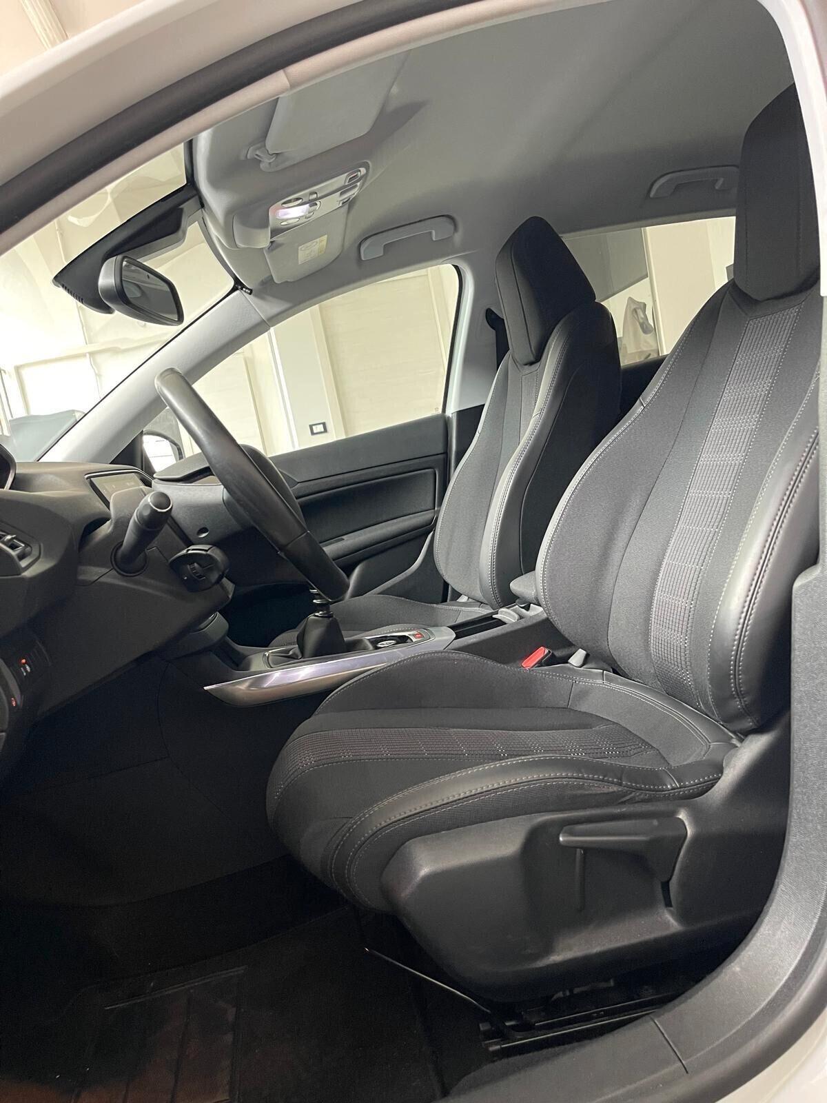 Peugeot 308 BlueHDi 120 S&S Allure