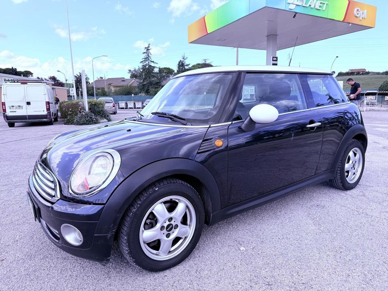 Mini 1.4 16V One Ok neopatentati