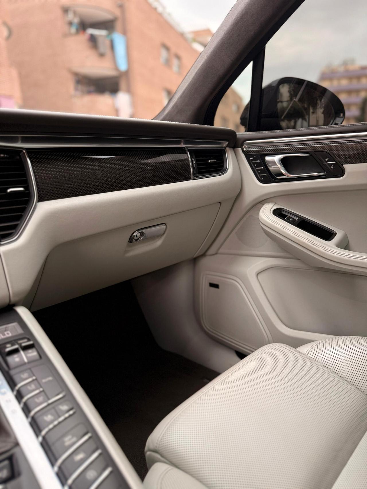 Porsche Macan 3.6 Turbo