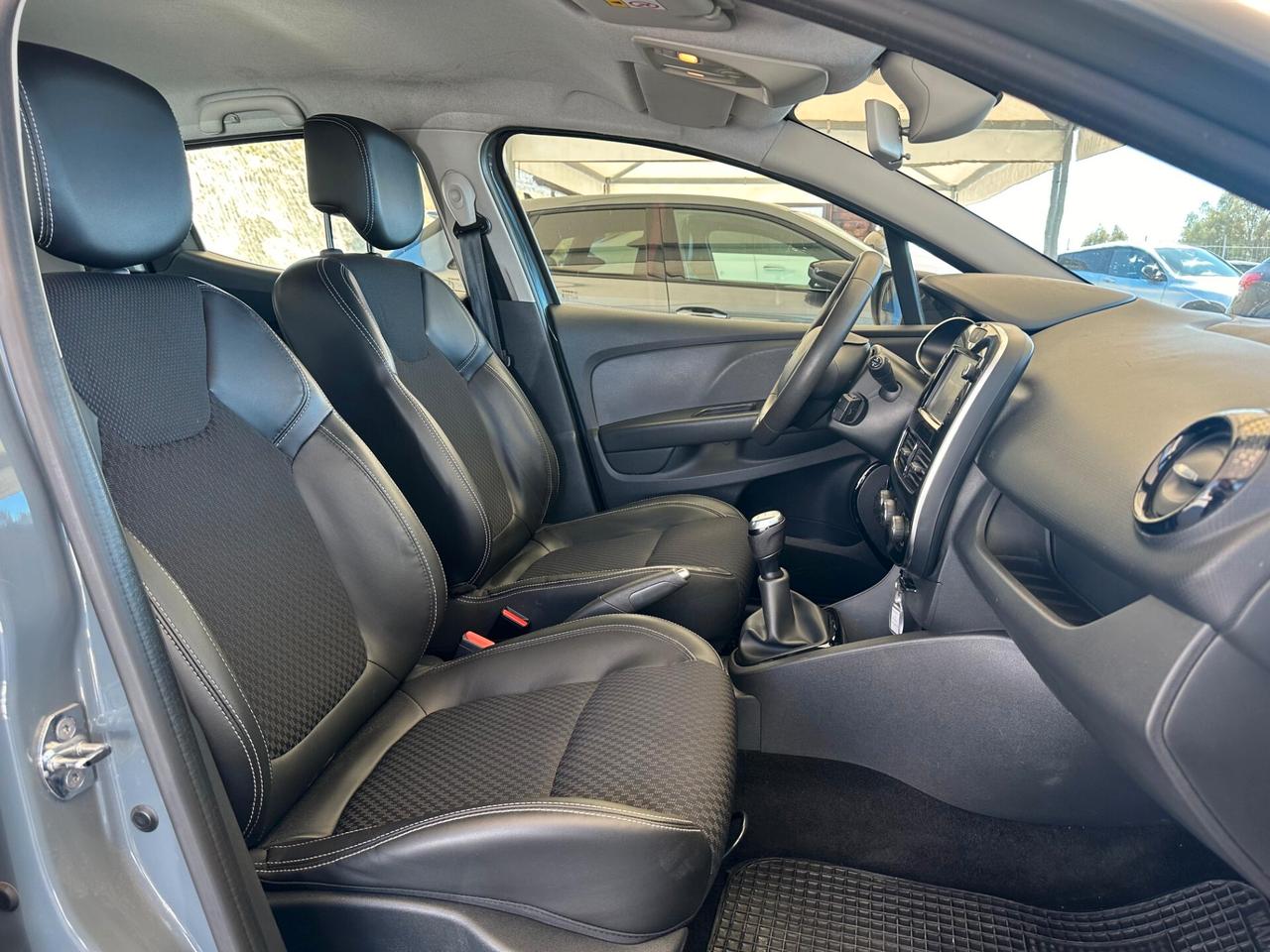 Renault Clio dCi 8V 90 CV 5 porte Moschino Life