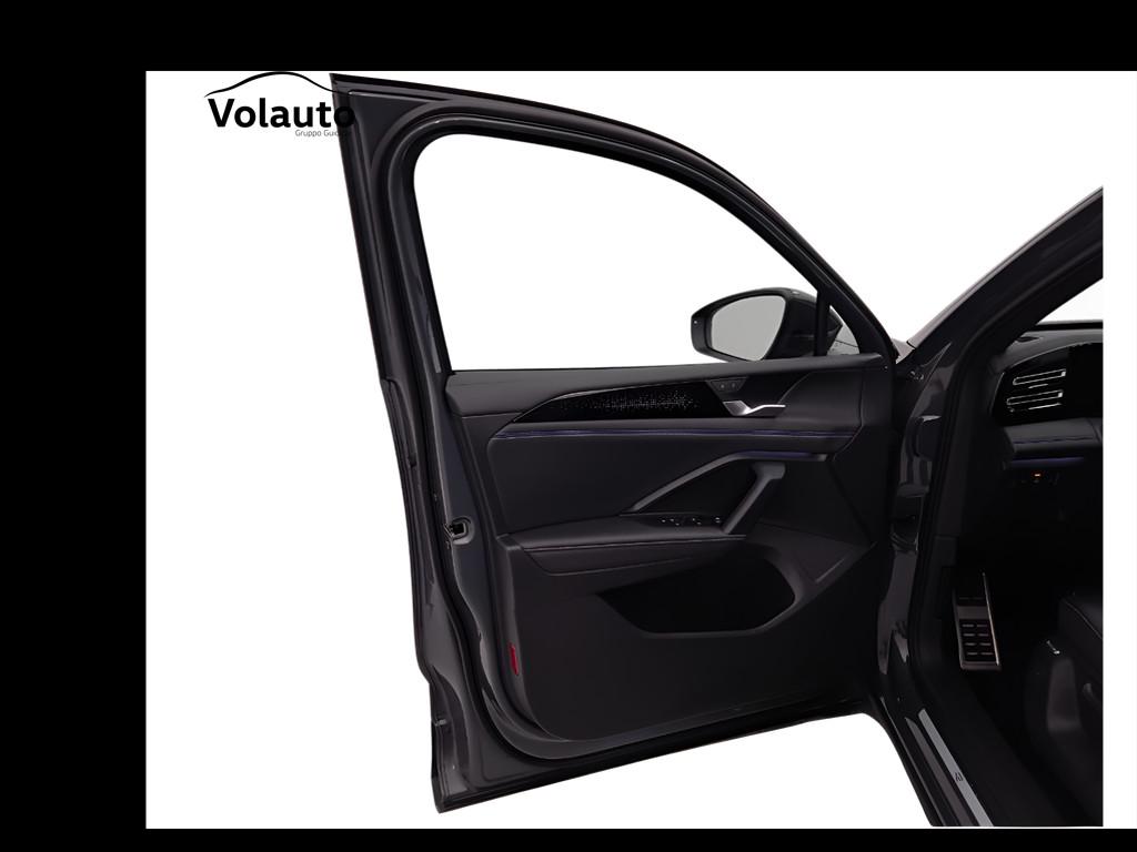 VOLKSWAGEN Tiguan III 2024 - Tiguan 2.0 tdi R-Line 150cv dsg