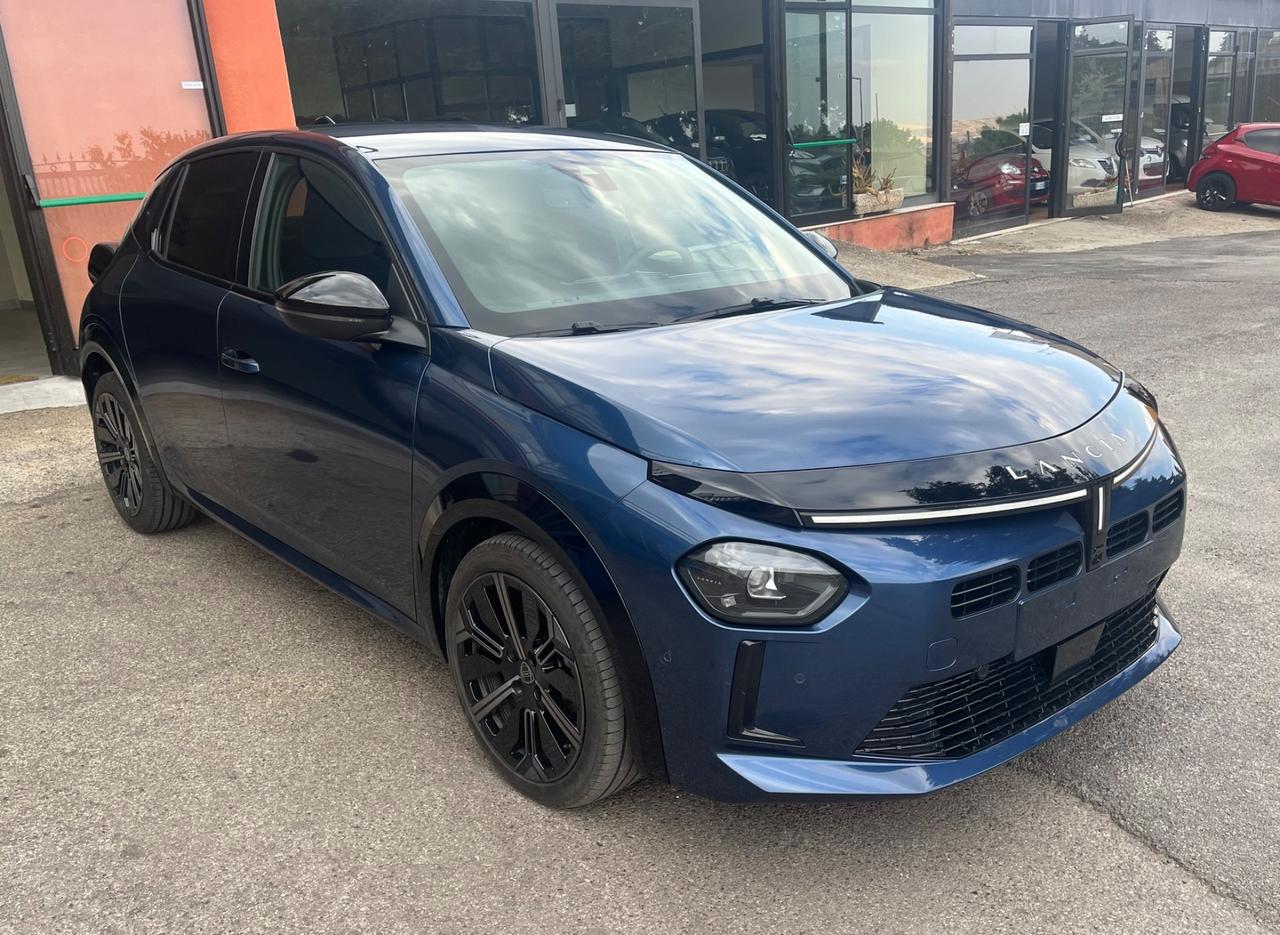 Lancia Ypsilon Hybrid DCT Edizione Cassina-Km17500-