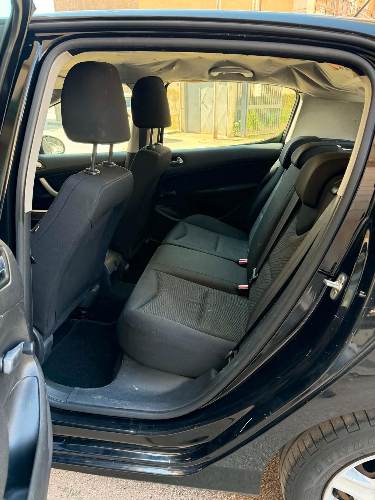 Peugeot 308 1.6 HDi 90CV 5p. Tecno