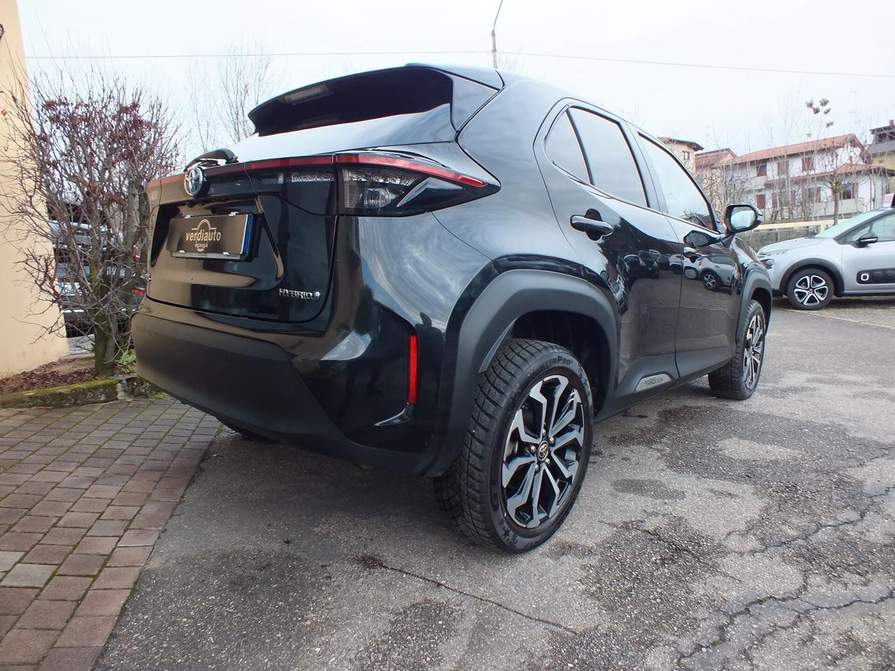 TOYOTA YARIS CROSS 1.5 HYBRID E-CVT 4X4