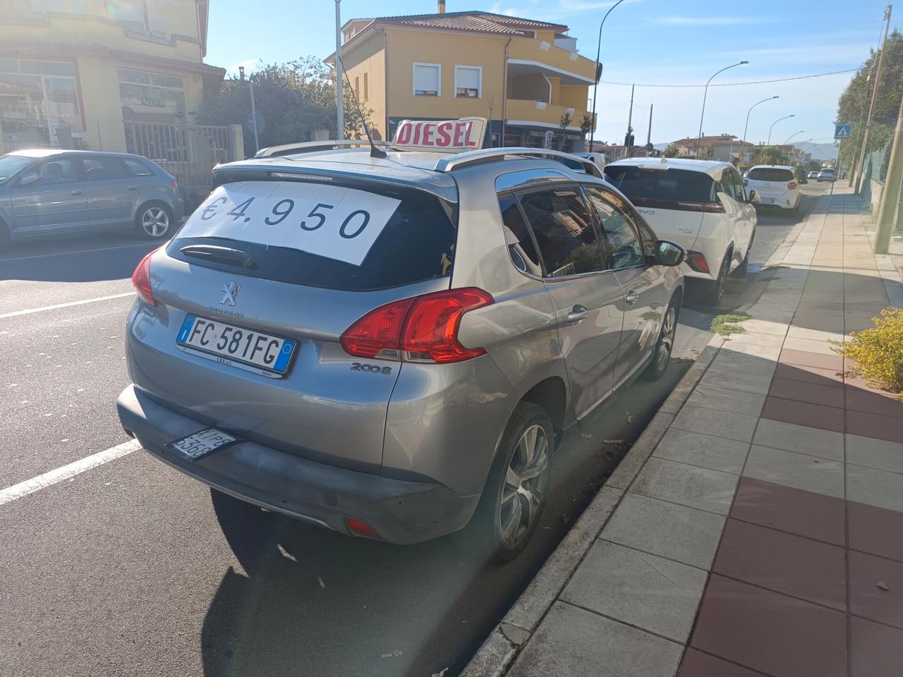 Peugeot 2008 BlueHDi 100 Allure