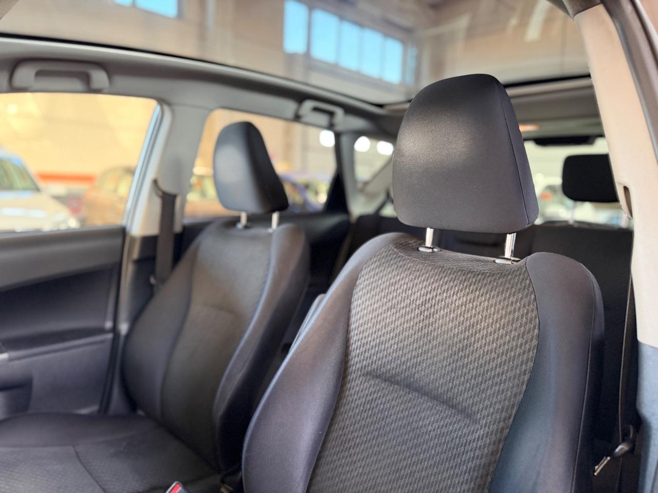 Toyota Verso-S 1.3 MT Active NEOPATENTATI