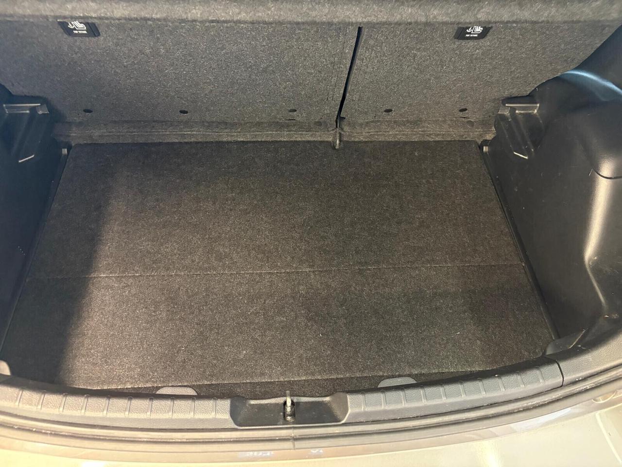 Toyota Yaris 1.5 Hybrid 5 porte Cool