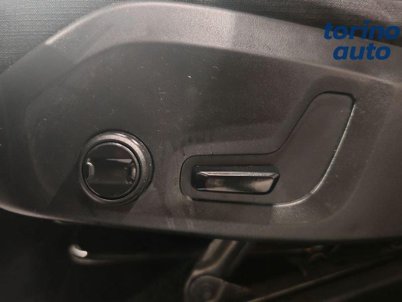 Volvo XC60 B4 automatico Momentum