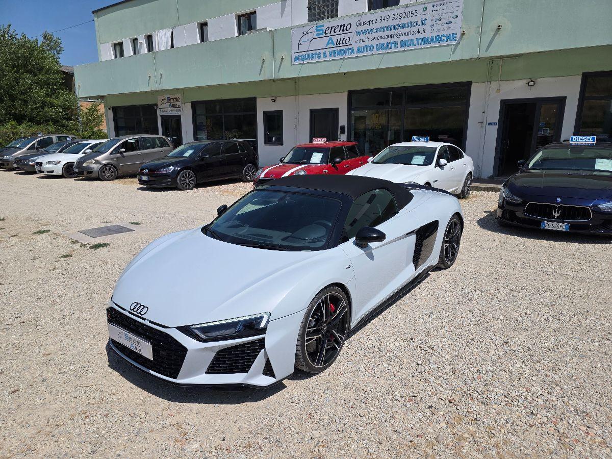 AUDI R8 V10 SPYDER QUATTRO PERFORMANCE