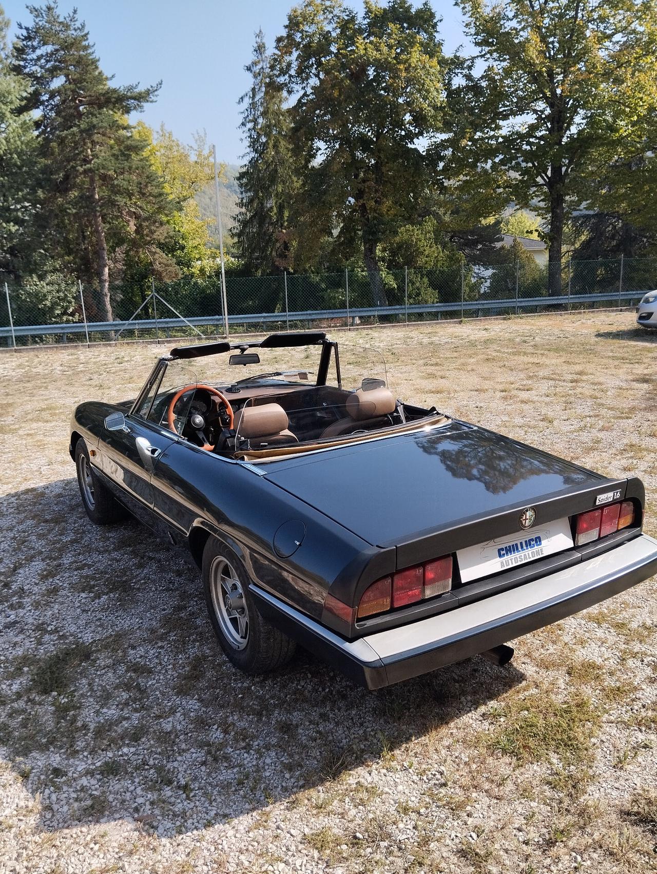 Alfa Romeo Spider 1600