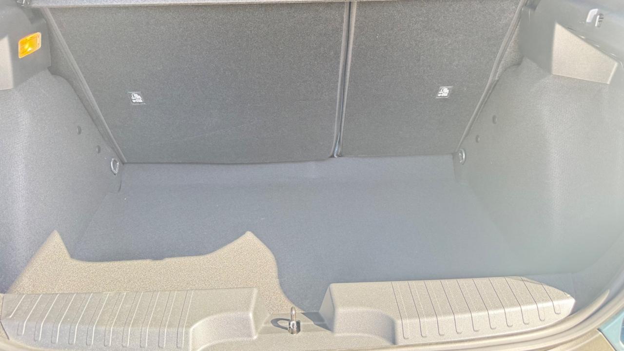 Fiat Grande Panda 1.2 Hybrid 110 CV S&S La Prima LED NAVI KAMERA CERCHI 17 BLUETOOTH