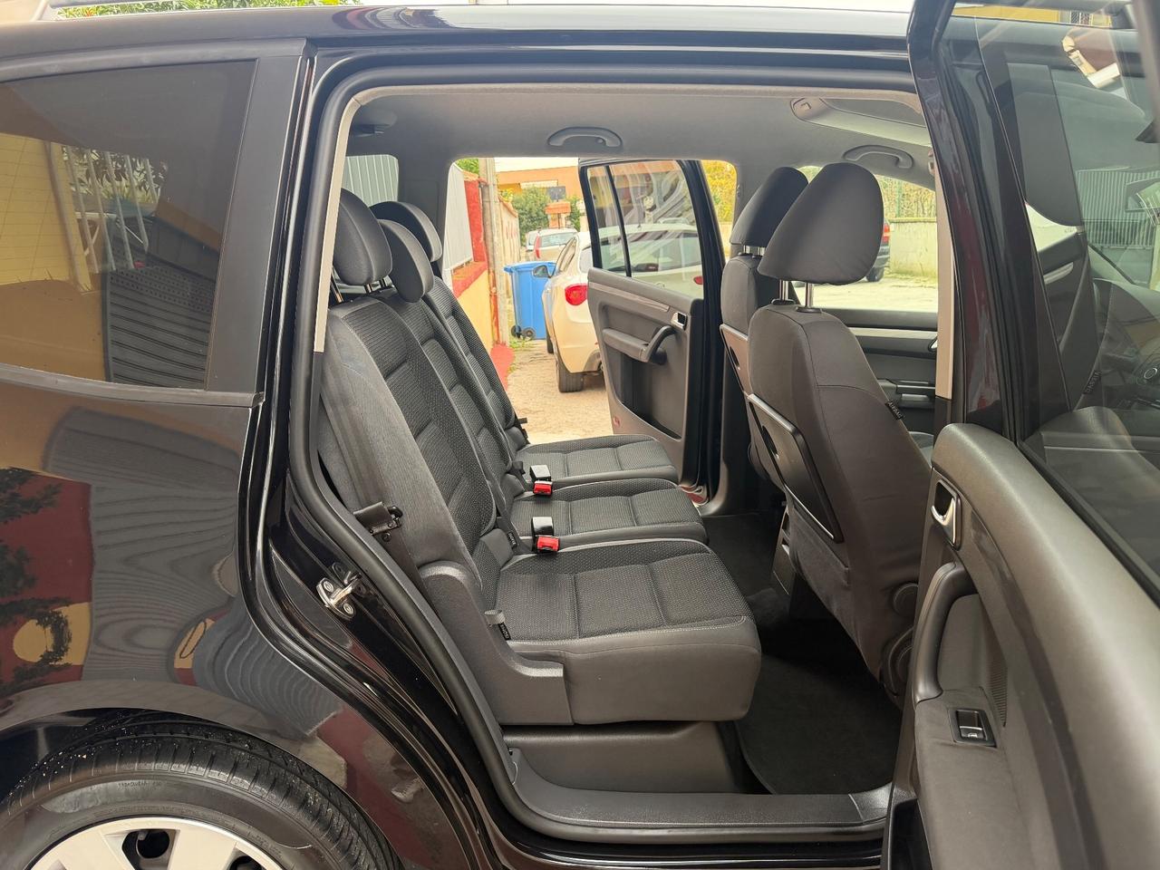 Volkswagen Touran Business 1.6 TDI Comfortline BMT