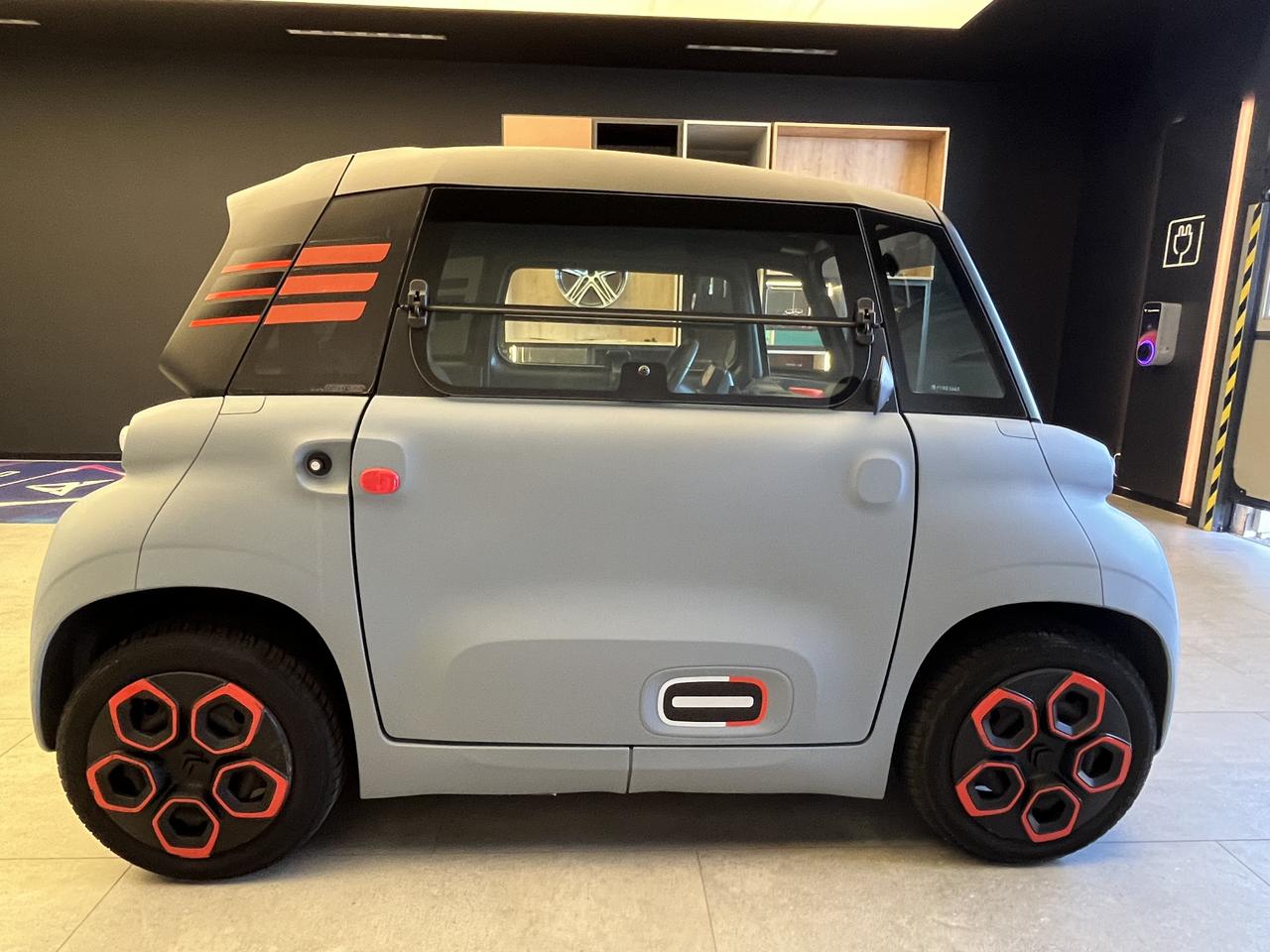 CITROEN AMI - AMI ORANGE