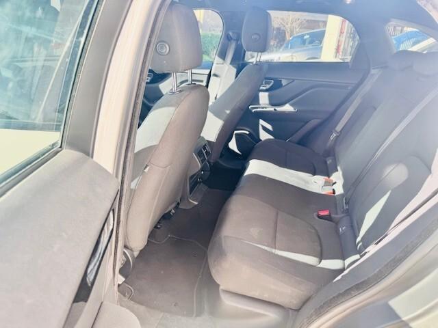 Jaguar F-Pace 2.0 D i4 Prestige AWD My19