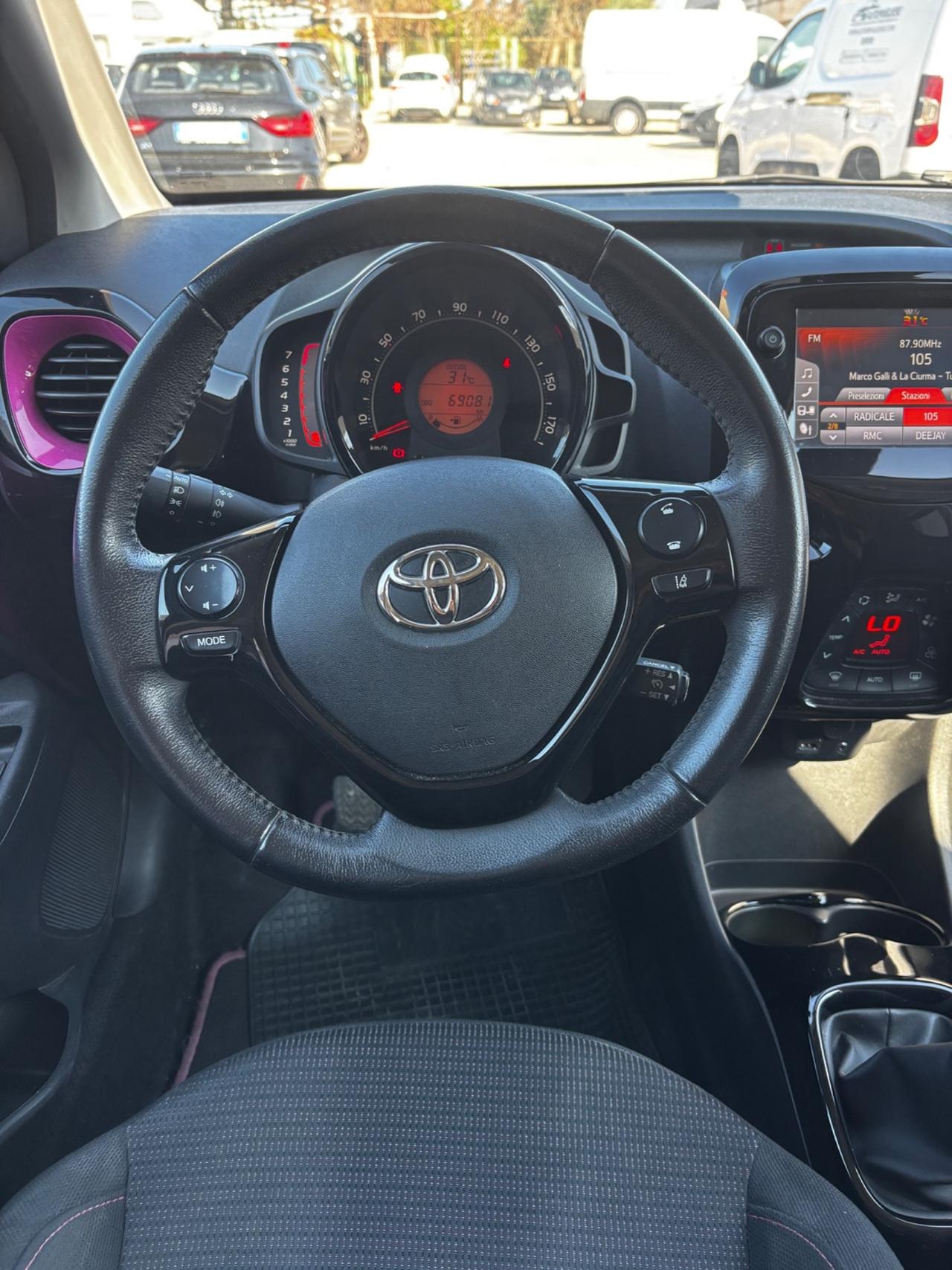 Toyota Aygo 1.0 VVT-i 72 CV 5 porte x-cite