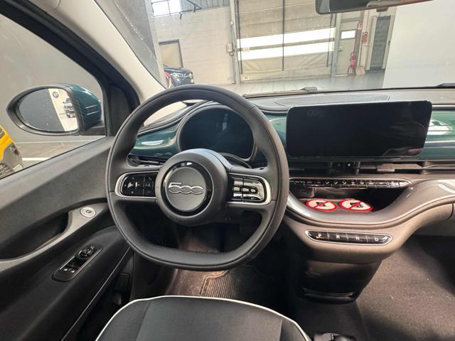 FIAT 500e Fiat La Nuova 500 Hatchback MY23 320 Berlina