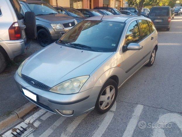 Ford Focus 1.8 TDCi 100CV 5p. Zetec